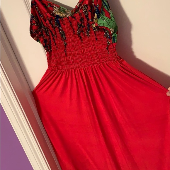 High low red dress! - Picture 2 of 3